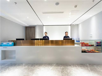 7 Days Premium North Railway Station North Square