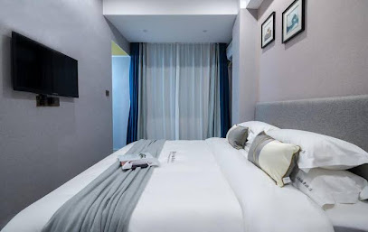 Haikou huanpeng light luxury hotel