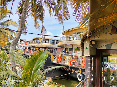 Alleppey Backwater Lake Resort
