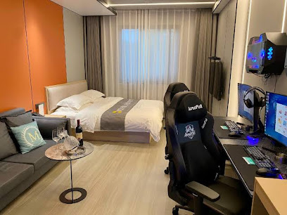 Yixing Lantian E-sports Hotel