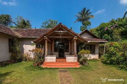 Crimson Eye - A Wandertrails Stay