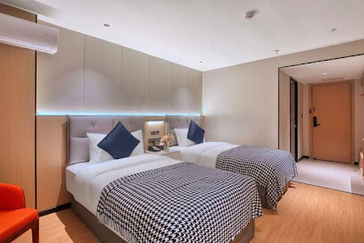Lotte Holiday Hotel