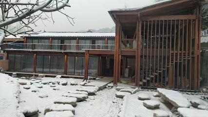 Lingshanju Hotel