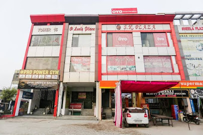 OYO 76873 Hotel Paradise