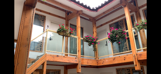 Lijiang huashijian Inn