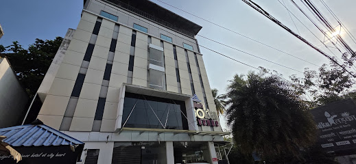 Collection O Golden Avenue