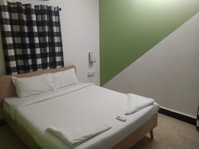 OYO 28043 Designer 2BHK