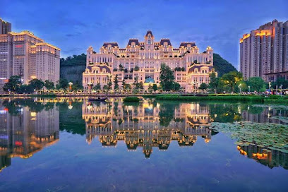 Yiya Hotel