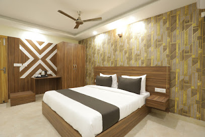 Collection O JPS Palm Inn