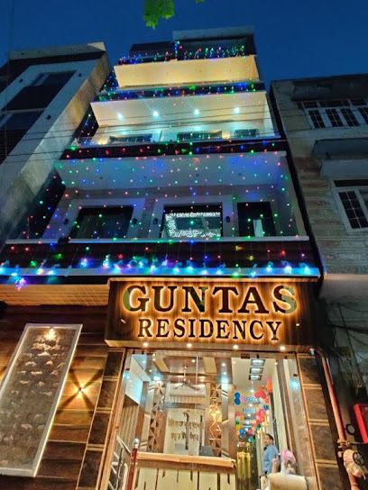 Guntas Residency (300M From Golden Temple)