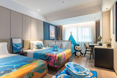 青岛金沙滩香江路地铁站亚朵酒店