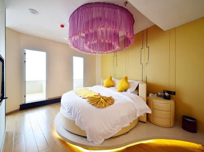 Luxian Fuhua Hotel