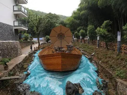 Moon Bay Resort