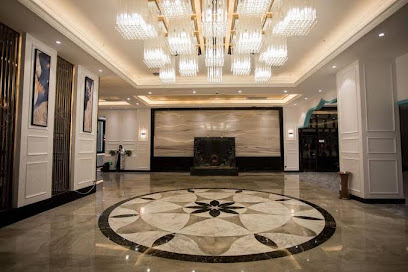 HIGH-SPEED RAIL HOTEL