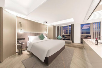 Chongqing half cloud and half moon hotel