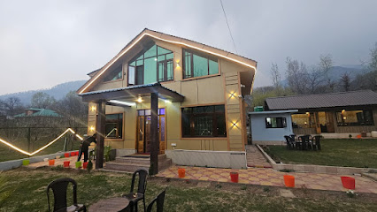 Pinevibes Resort