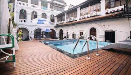 The Old Courtyard Hotel