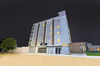 Super Townhouse Oak by OYO Kompally