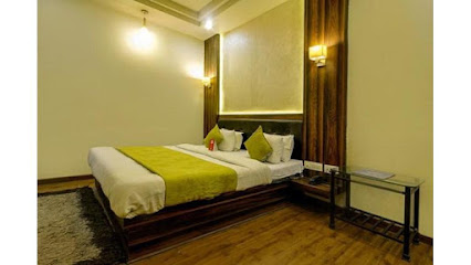 OYO 6498 Hotel Bhabha
