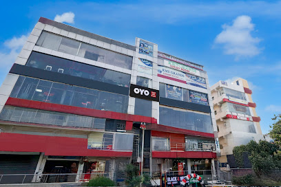 Hotel MSR Grand - Luxury Rooms