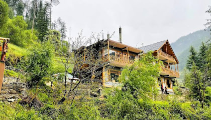Doghari Chalets Jibhi by HimTrek Stays