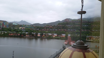 Panhu Shanju Hot Spring Villa