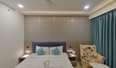 OYO 36823 Hotel Vamsee Empire
