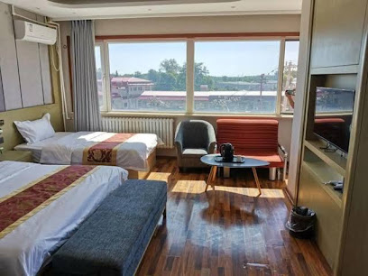 快乐天地商务酒店