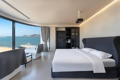 Bay Four Seasons Castle Hotel
