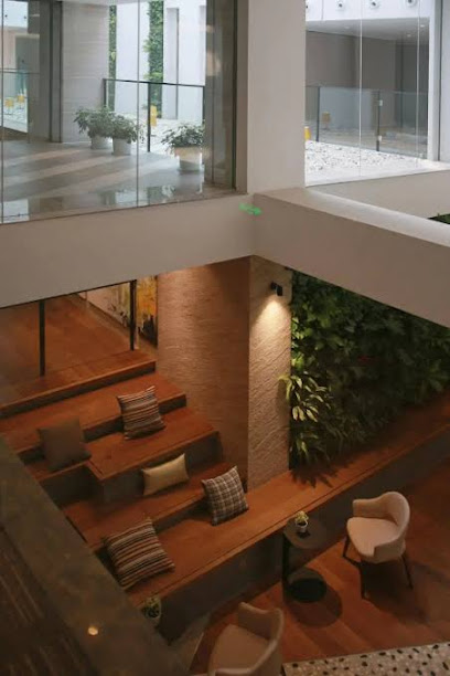 Homeinn Plus City Center