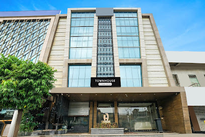 Super Townhouse Jhalawar Road Gumanpura Formerly Rockland