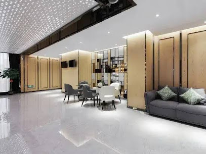 Couple expert boutique hotel