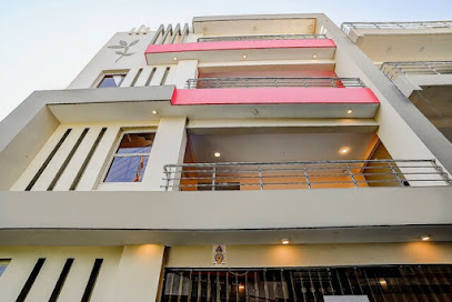 OYO IND700 Asha Hotel