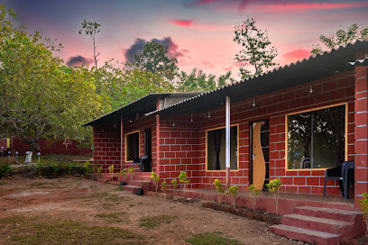 Dandeli Lake leaf - Dandeli Resort