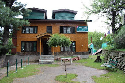 OYO 71885 Pine Cliff Resort