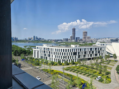 XingLong Lakeside Hotel