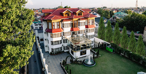 Bombay International Hotel