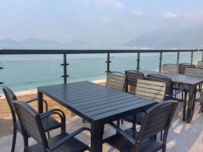 Pinhai Holiday Hotel