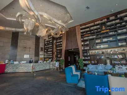 Minshan Yinqiao Hotel