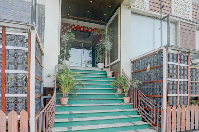 Townhouse Oak Amity University Patna Formerly The Golden Crown