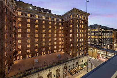Hotel Fort Des Moines, Curio Collection by Hilton