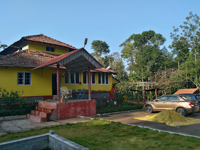 Manjina Giri Homestay