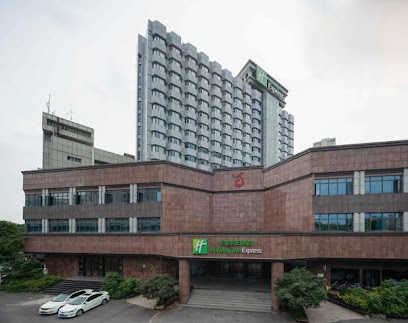 Holiday Inn Express Nanchang Bayi Square