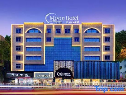 Moon Hotel