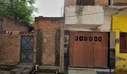 OYO HOME 87318 Downtown Homestay Lx