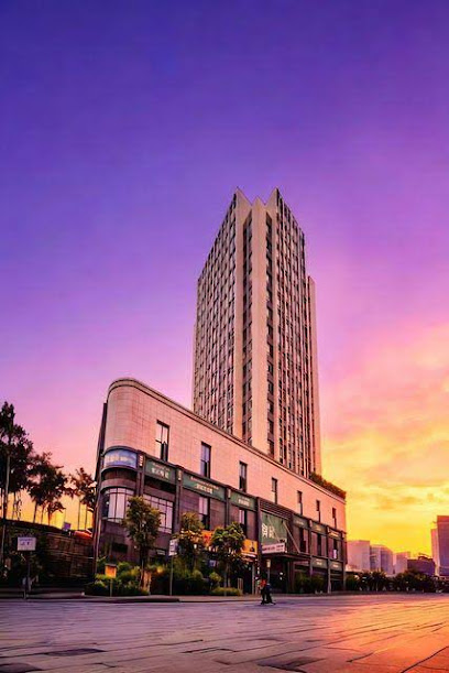 City Holiday Hotel