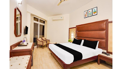 Super Townhouse Oak Silver City Chowk formerly HW Residency