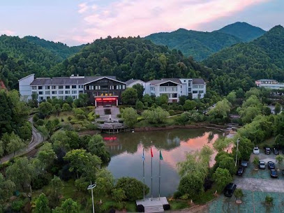the Fa Shui Forest Hot Spring Resort