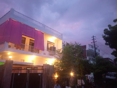 Travel Hostel in Kanpur