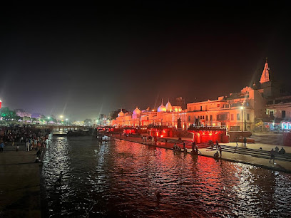 Hotel The R.L.Palace Near Shree Ram Mandir Ayodhya